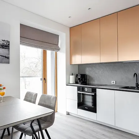 #Stayhere - Central Castle View Riverside Apartment Apartment *