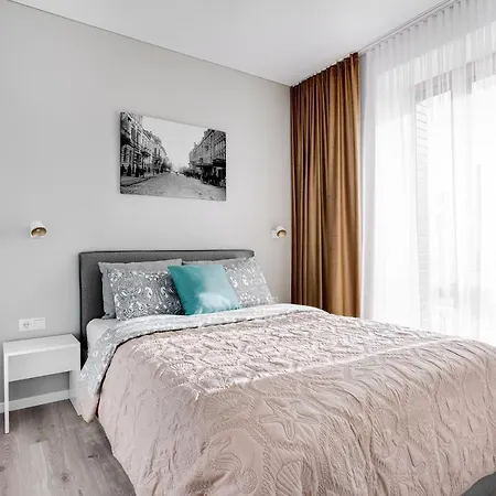 #Stayhere - Central Castle View Riverside Apartment *