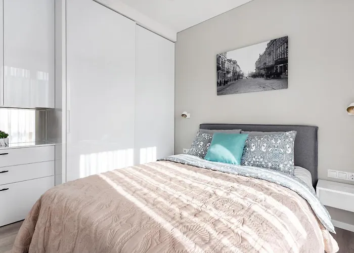 #Stayhere - Central Castle View Riverside Apartment Vilnius