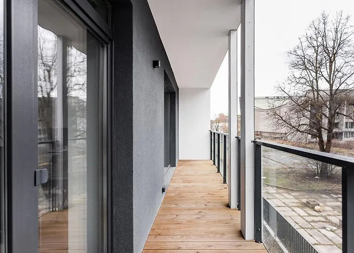 #Stayhere - Central Castle View Riverside Apartment *