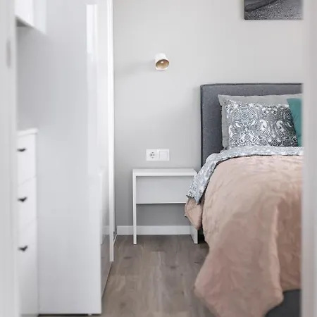 #Stayhere - Central Castle View Riverside Apartment * Wilno