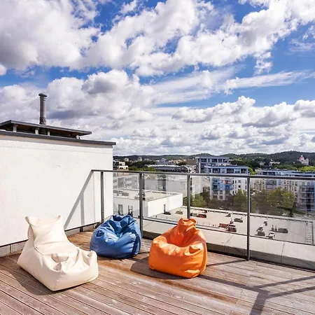 #Stayhere - Central Castle View Riverside Apartment