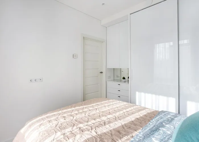 #Stayhere - Central Castle View Riverside Apartment Апартаменты Вильнюс