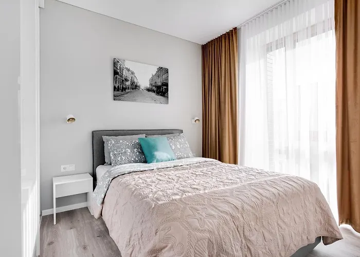 #Stayhere - Central Castle View Riverside Apartment *