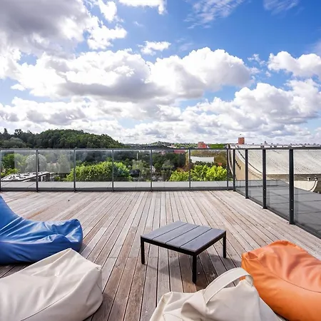 Lägenhet #Stayhere - Central Castle View Riverside Apartment *